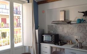 La Reggia Apartments Milazzo